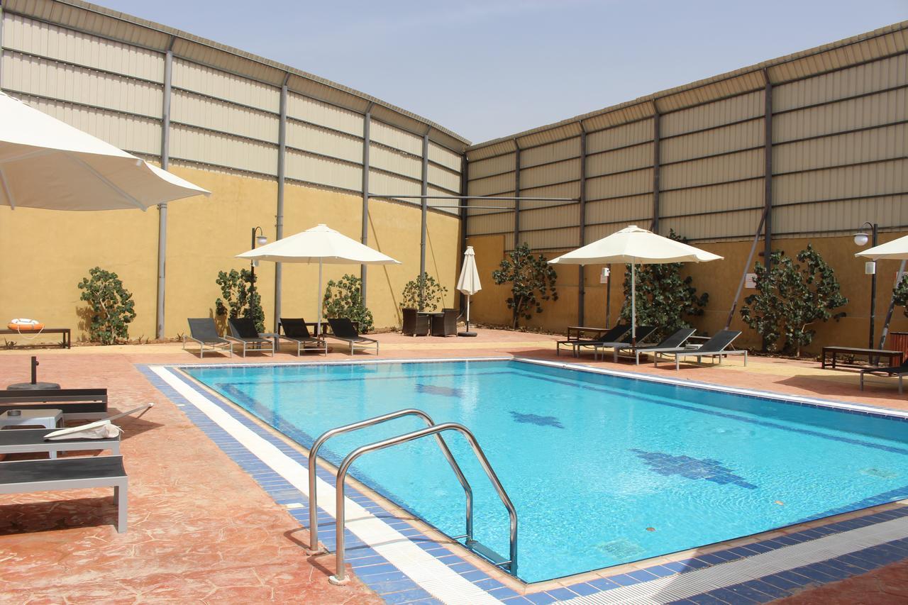 Grand East Hotel - Resort & Spa Dead Sea Sweimeh Exteriör bild