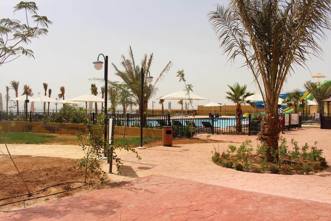 Grand East Hotel - Resort & Spa Dead Sea Sweimeh Exteriör bild