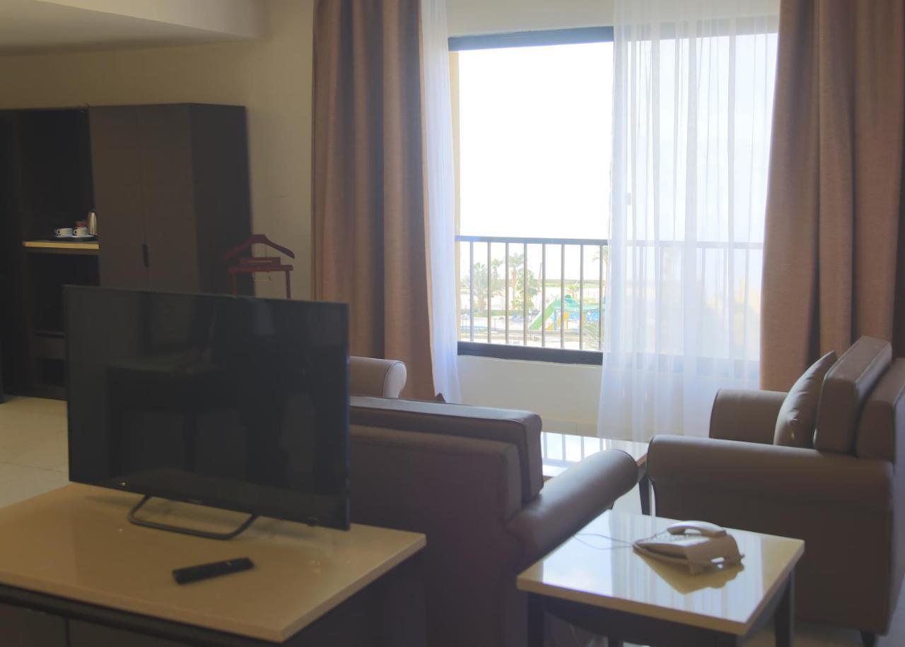 Grand East Hotel - Resort & Spa Dead Sea Sweimeh Rum bild