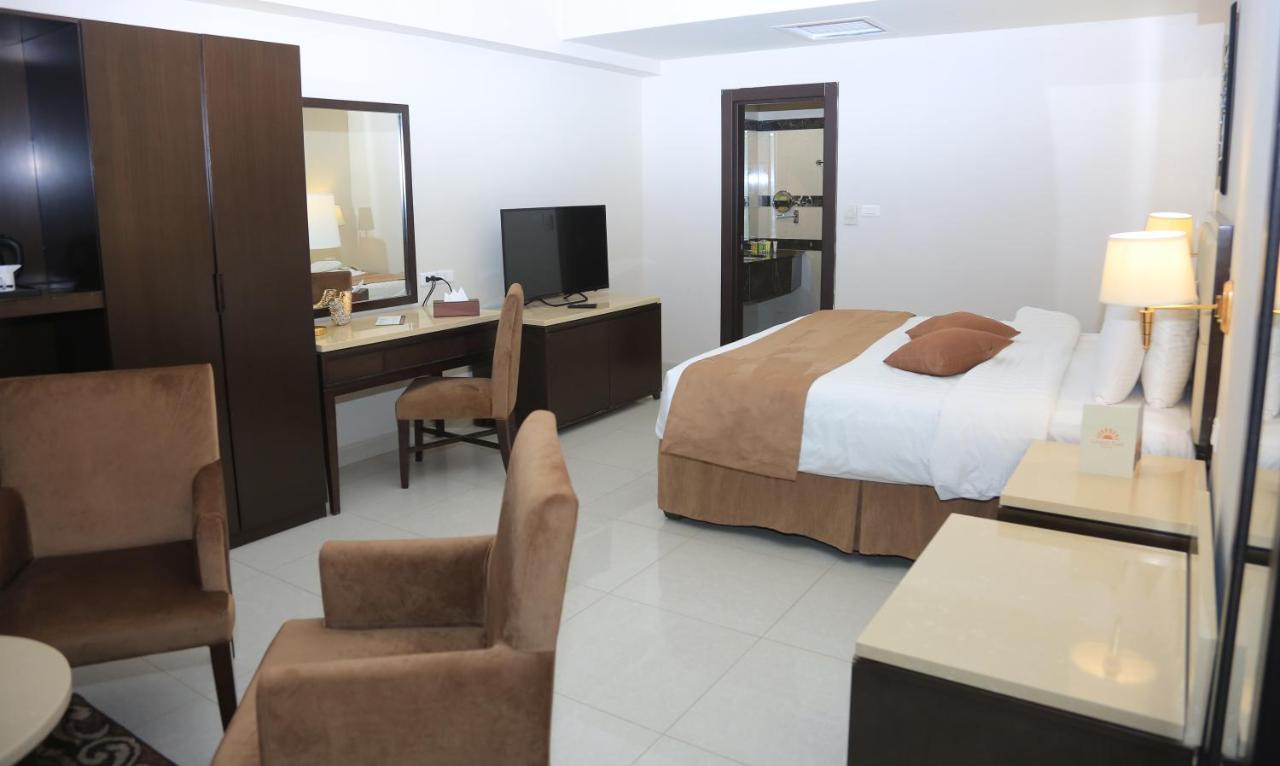Grand East Hotel - Resort & Spa Dead Sea Sweimeh Rum bild